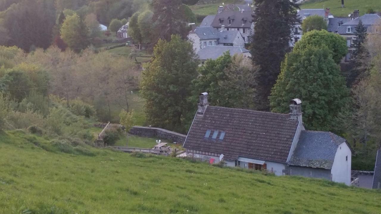 Maison Du Pays De Salers Dans Le Parc Des Volcans D'auvergne