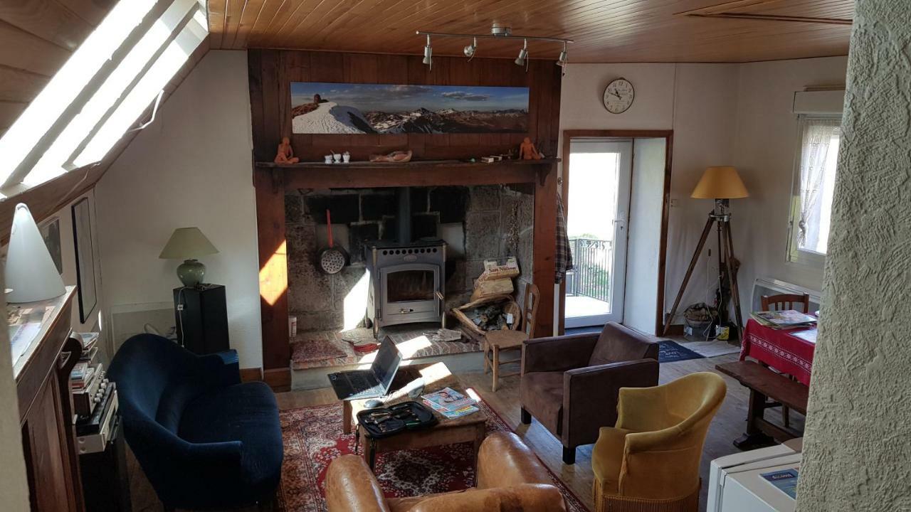 Vakantiehuis Maison Du Pays De Salers Dans Le Parc Des Volcans D'auvergne
